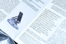 Load image into Gallery viewer, Atlas Menor #3: Unikornios Precarios - ElMuelle1931