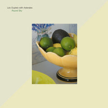 Load image into Gallery viewer, Léo Dupleix with Asterales – Round Sky - ElMuelle1931