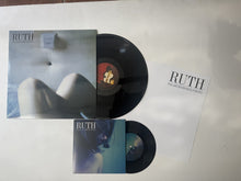 Load image into Gallery viewer, Ruth – Polaroïd/Roman/Photo (40th Anniversary Edition) - ElMuelle1931