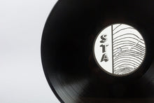 Load image into Gallery viewer, STA - Cobra y la hermandad de la uva - ElMuelle1931