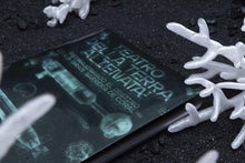 Load image into Gallery viewer, Teatro della Terra Alienata: reimaginando el destino de la Gran Barrera de Coral - ElMuelle1931