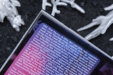 Load image into Gallery viewer, Teatro della Terra Alienata: reimaginando el destino de la Gran Barrera de Coral - ElMuelle1931