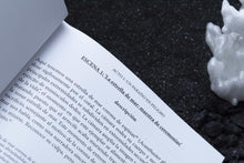 Load image into Gallery viewer, Teatro della Terra Alienata: reimaginando el destino de la Gran Barrera de Coral - ElMuelle1931