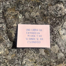 Load image into Gallery viewer, UNA CABRA HA ENTRADO EN MI CASA Y NO SÉ DONDE SE HA IDO - SIMONE VIRGINI - ElMuelle1931