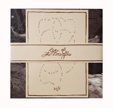 Load image into Gallery viewer, Eyes Of The Amaryllis - Sift - ElMuelle1931