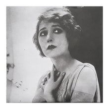 Load image into Gallery viewer, Little Skull - Untitled - ElMuelle1931