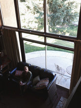 Load image into Gallery viewer, Piotr Kurek – Peach Blossom - ElMuelle1931