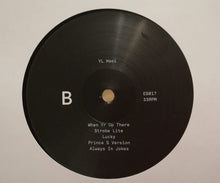 Load image into Gallery viewer, YL Hooi - Untitled - ElMuelle1931