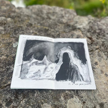 Load image into Gallery viewer, Contos do Mar - Matilde Feitor
