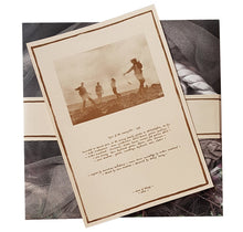 Load image into Gallery viewer, Eyes Of The Amaryllis - Sift - ElMuelle1931
