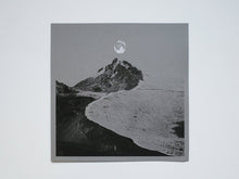 Load image into Gallery viewer, IYv – Upės - Grey version - ElMuelle1931
